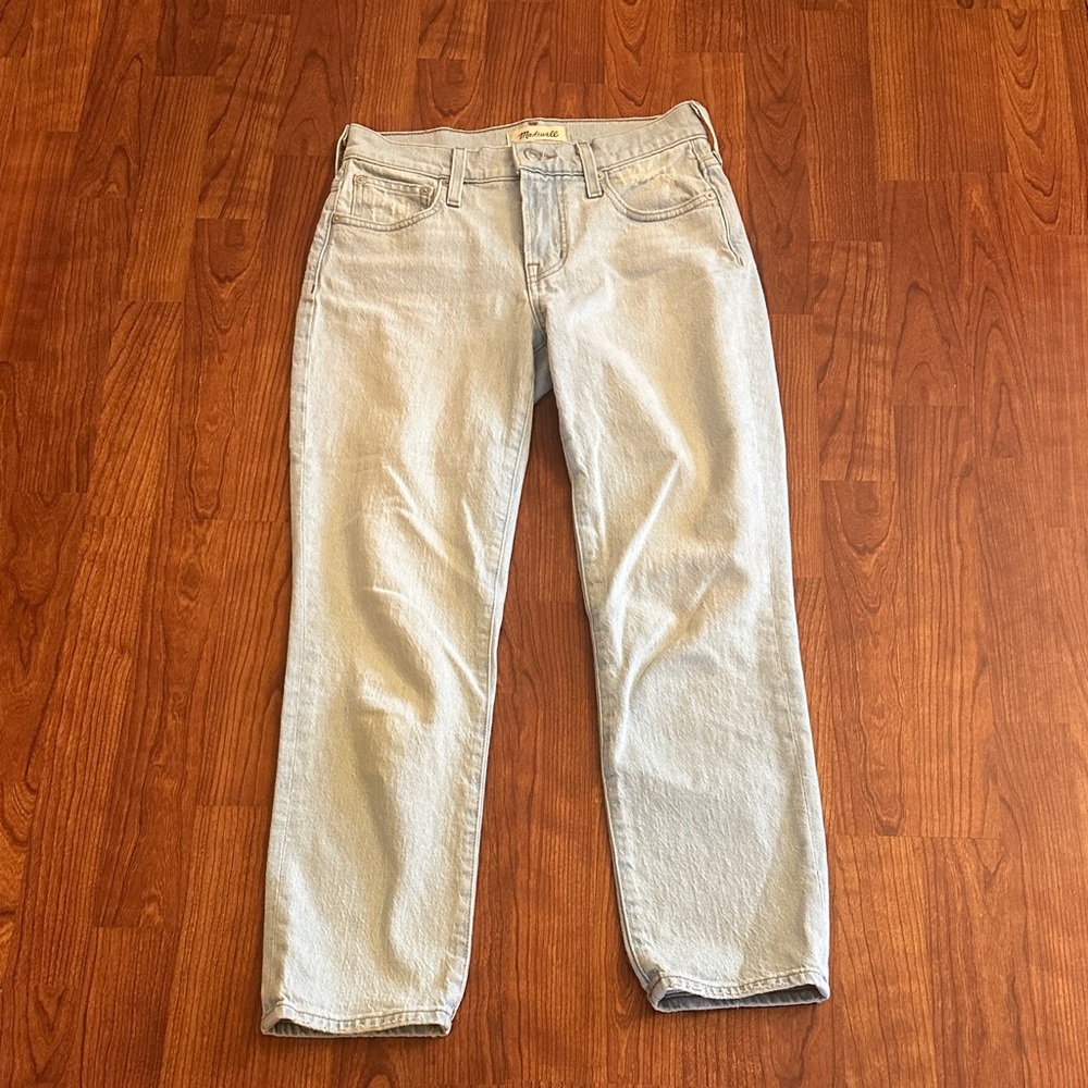 Madewell the mid rise, perfect vintage jeans. Light blue.size 24P.